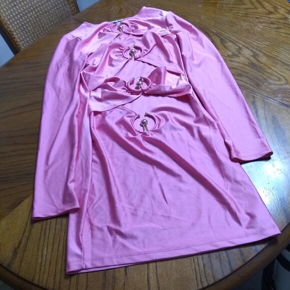 Dress with Long Sleeves and Gold Hoops Like Details in Front - Picture 1 of 4